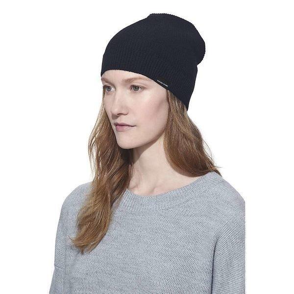 Phụ kiện mũ ngỗng canada Ladies Canada Goose Women's Waffle Slouchy Beanie Navy: