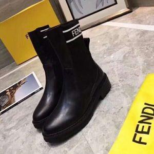 Bộ sưu tập mới Fendi Fendi Boots ngắn mùa thu và mùa đông