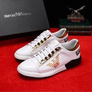 BAKUSEN SALE Sale Sneaker Sneaker Walking Classic Model Black White Armani Armani Siêu thị