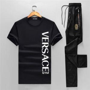 Các tính năng mùa hè 2019 Thương hiệu mới Versace Sản phẩm mới tiếp tục là Versace Top và Bottom Set 2 phổ biến 2 Versace Versace_ Thương hiệu giá rẻ 