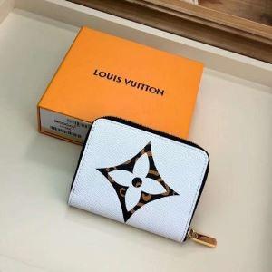 Louis Vuitton Wallet Zip Foldi...