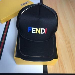 Bộ sưu tập Fendi Hat Fendi Một...