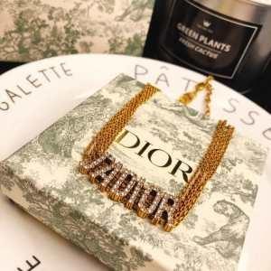 Mức độ thời trang phổ biến phổ biến của chiếc vòng cổ Dior Dior năm 2019 _ Dior Dior_ Thương hiệu giá rẻ 