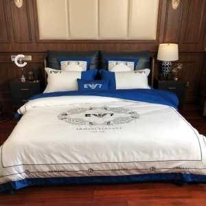 Bộ đồ giường Armani Armani 4 -Piece Set hoàn hảo cho mùa thu / mùa đông 2019 mùa thu / mùa đông 2019 Xu hướng mới nhất _ Armani Armani _ Thương hiệu giá rẻ 