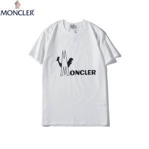 Moncler Lựa chọn đa loại Một t -Shirt rộng rãi có một hình ảnh nặng của một moncler đa màu mở rộng chiều rộng của moncler