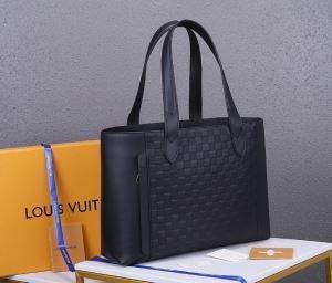 Louis Vuitton Louis Vuitton Lo...