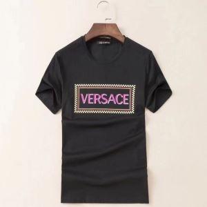 Những bộ t -sleved ngắn gọn phù hợp với các xu hướng ánh sáng nhiều màu sắc đa màu Versace Versace_ Versace Versace_ Thương hiệu giá rẻ 