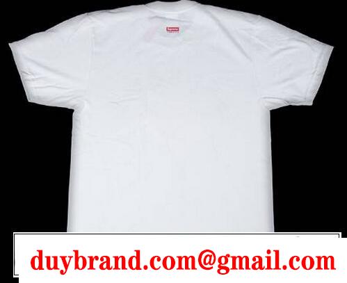 柔らかく優しいシュプリーム サスクワッチゴールドフィッシュ 　独特な光沢感のあるTシャツ　ホワイト.