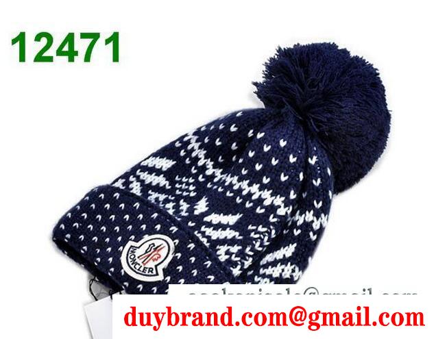 秋冬人気品のモンクレール、Monclerの高品質なポンポン付きのニット帽子