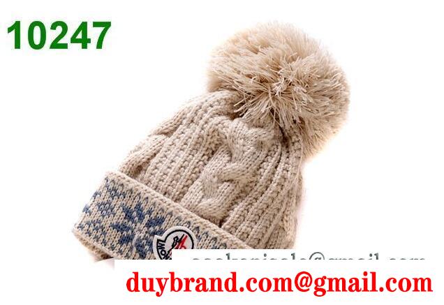 秋冬大人気の moncler、モンクレールのポンポン付きの防寒セーターニット帽子