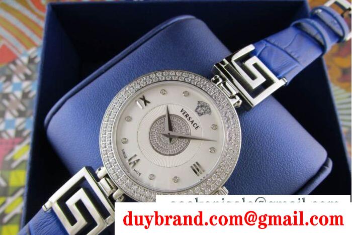女性らしい印象を与えるヴェルサーチ、Versaceの腕時計