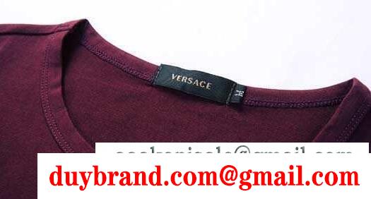 清涼感満点のヴェルサーチ、Versaceの4色選択可能の男性長袖Tシャツ