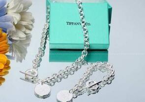 Chiếc vòng cổ Tiffany One Diamond Presslet 2 Đặt giảm giá Tiffany & Co 12595816 Silver_ Tiffany & Co_ Thương hiệu giá rẻ (lớn nhất )