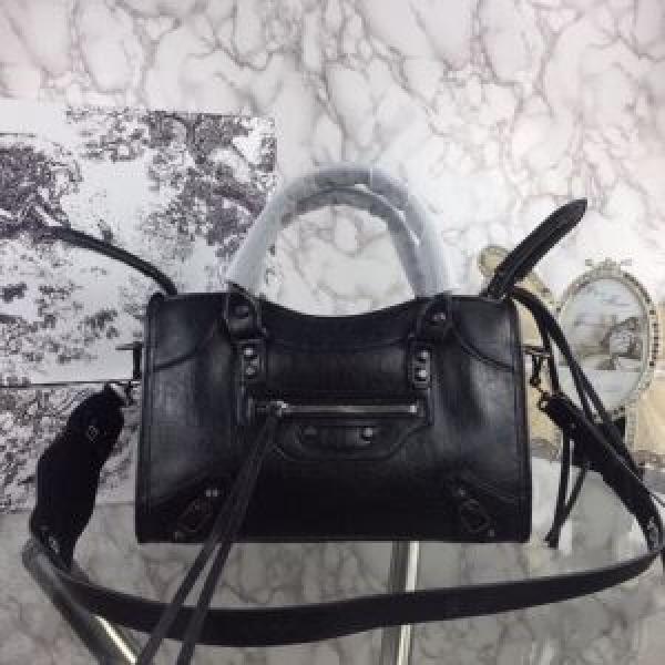 Túi Balenciag aFirst leather handbag Like Au 